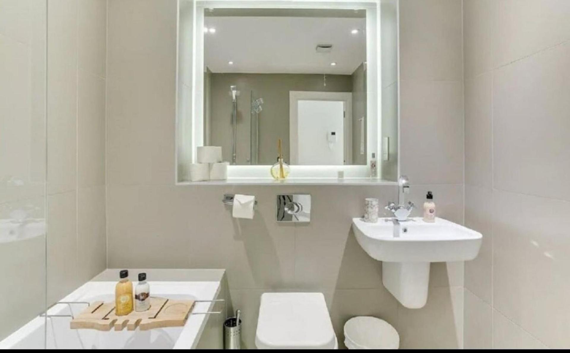 Modern East Appartamento