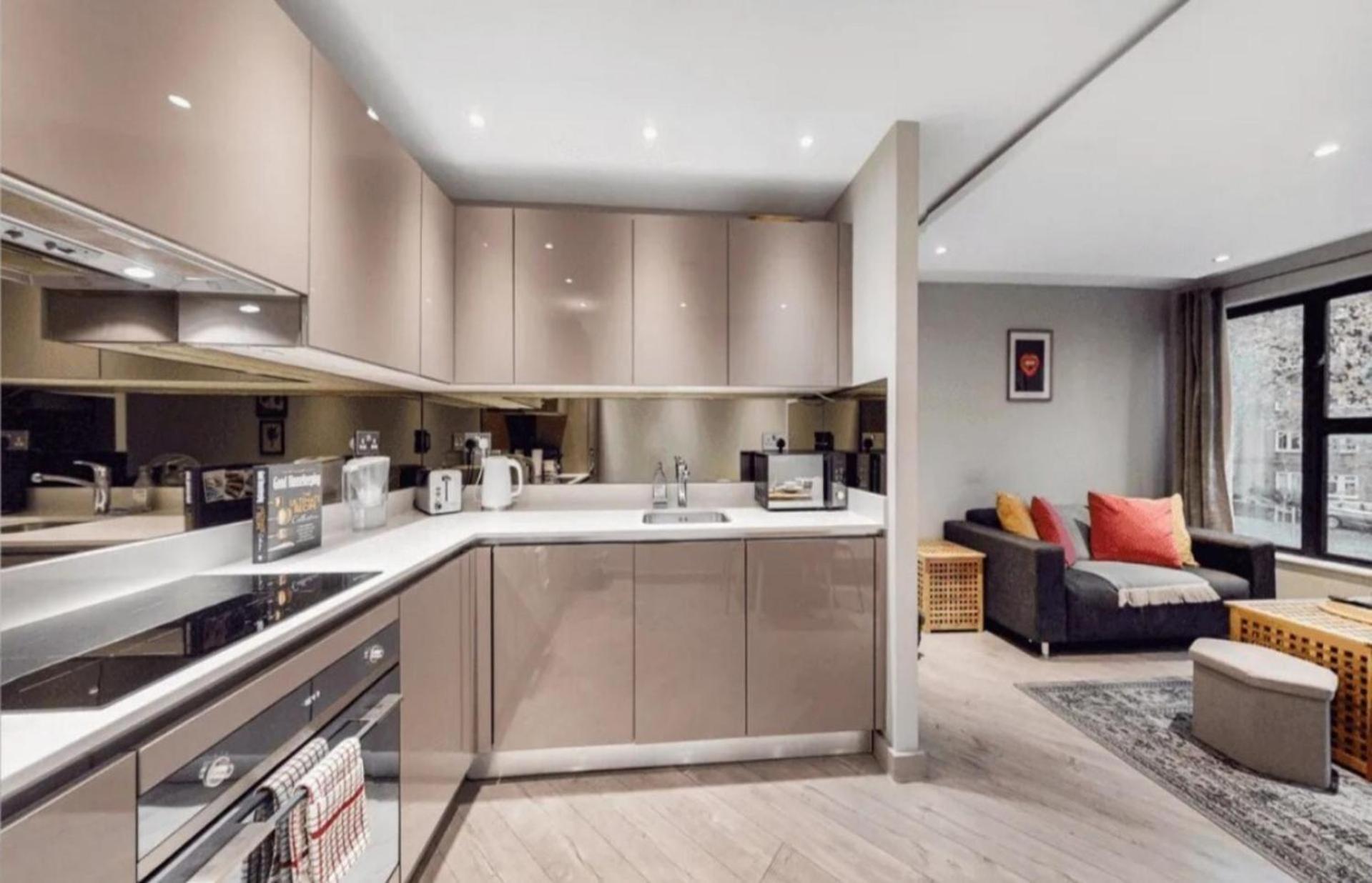 Modern East Appartamento